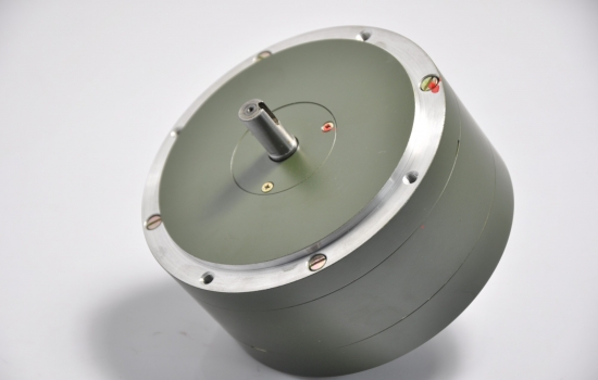 力矩電機(jī)控制器是否通用呢？